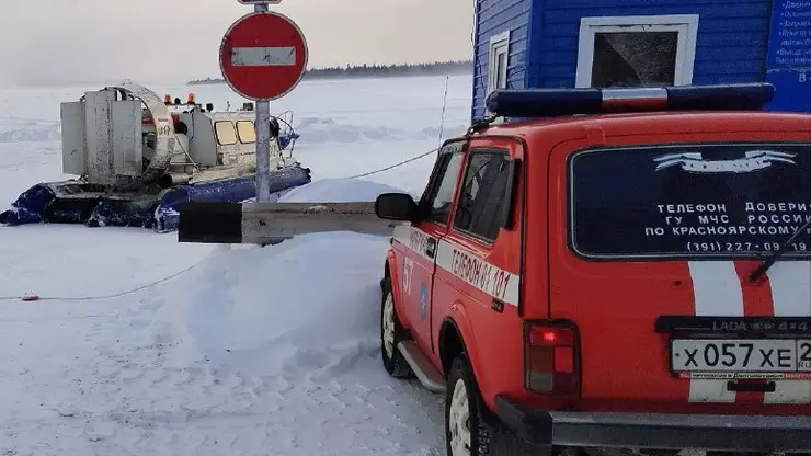 В Мотыгинском районе под лёд провалился микроавтобус