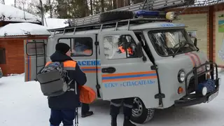 В Красноярском крае спасли мужчину и 4-летнюю девочку