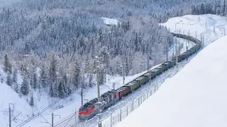 Красноярские железнодорожники произвели искусственный спуск лавин в горах Кузнецкого Алатау