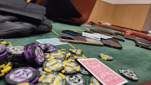 В Ачинске задержали организаторов подпольного казино. Их не отправили под стражу