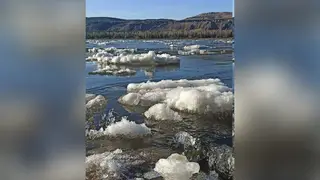 В Красноярском крае на реке Мана начался ледоход
