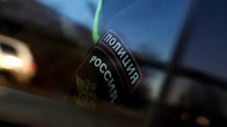 Житель Хабаровска пытался задавить полицейского