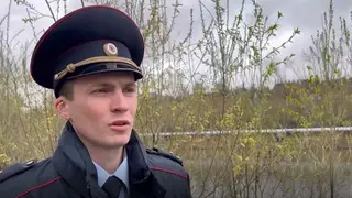 В Иркутске полицейский Александр Кремцев спас тонущую в пруду женщину