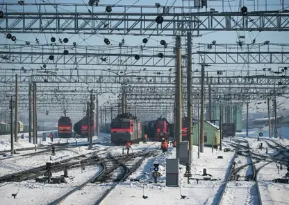 Под Красноярском мужчину насмерть  сбил грузовой поезд
